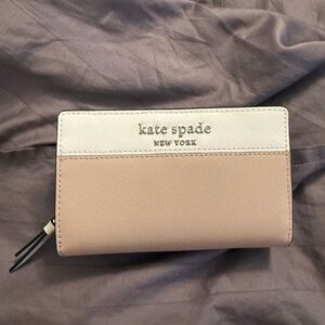 NWT - Kate Spade Medium Bifold Cameron Wallet